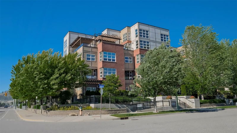 700 Martin Avenue #111, Kelowna, British Columbia (MLS 10322320)