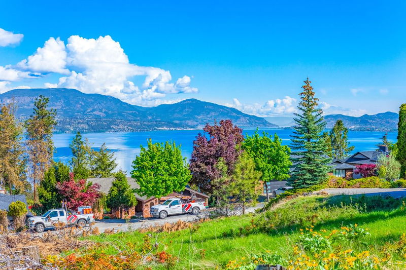 375 Okaview Road, Kelowna, British Columbia (MLS 10322416)