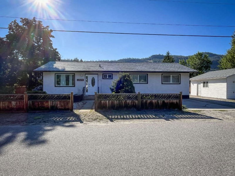 13608 Rumball Avenue, Summerland, British Columbia (MLS 10323568)