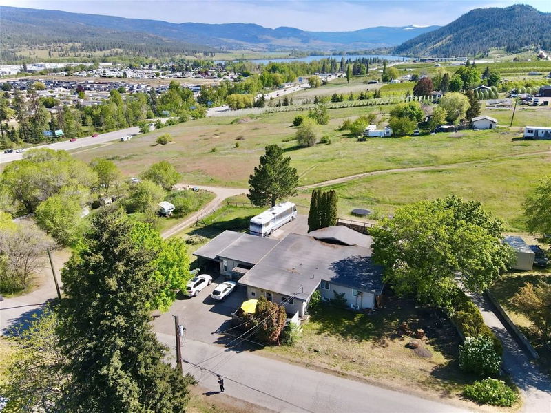 3083 Harwood Road, Lake Country, British Columbia (MLS 10325854)