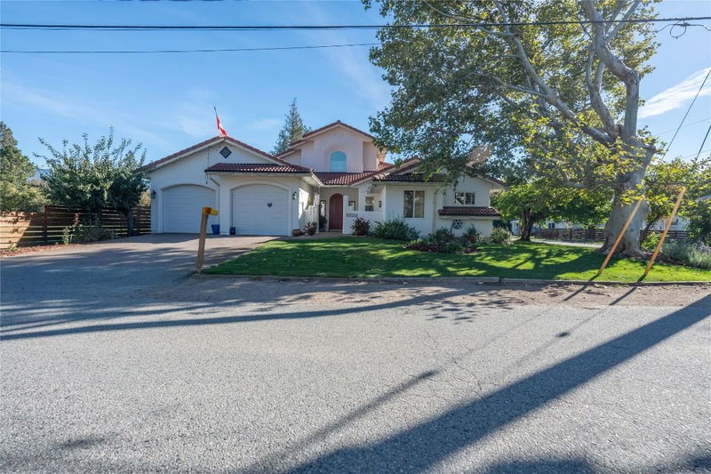 5611 Woods Avenue, Summerland, British Columbia (MLS 10327182)