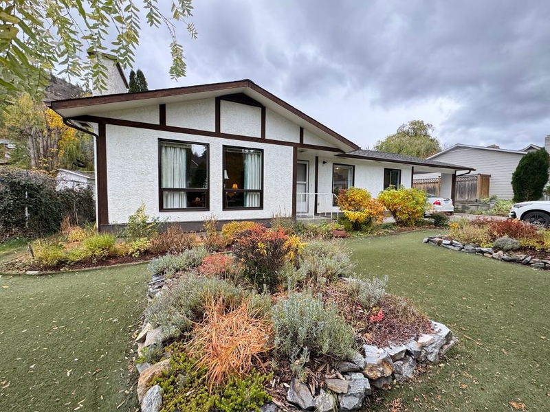 10417 Victoria Road S, Summerland, British Columbia (MLS 10327919)