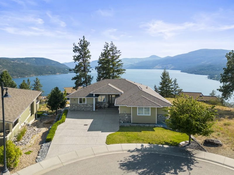 8980 Bayswater Place, Vernon, British Columbia (MLS 10328894)