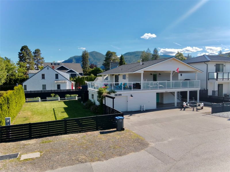 523 Stonor Street, Summerland, British Columbia (MLS 10328942)