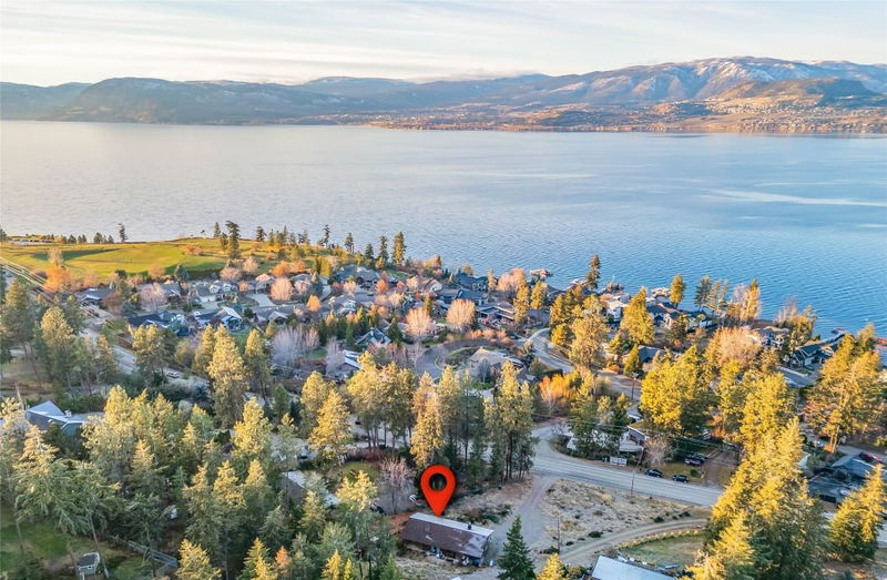 5127 Lakeshore Road, Kelowna, British Columbia (MLS 10330181)