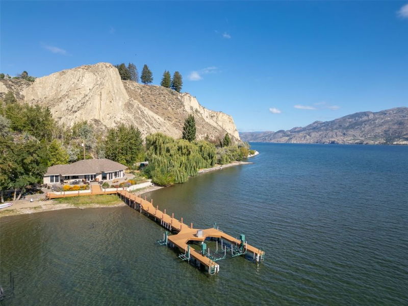 17019 Lakeshore Drive N, Summerland, British Columbia (MLS 10330203)