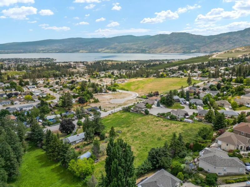 3620 Webber Road, West Kelowna, British Columbia (MLS 10330282)