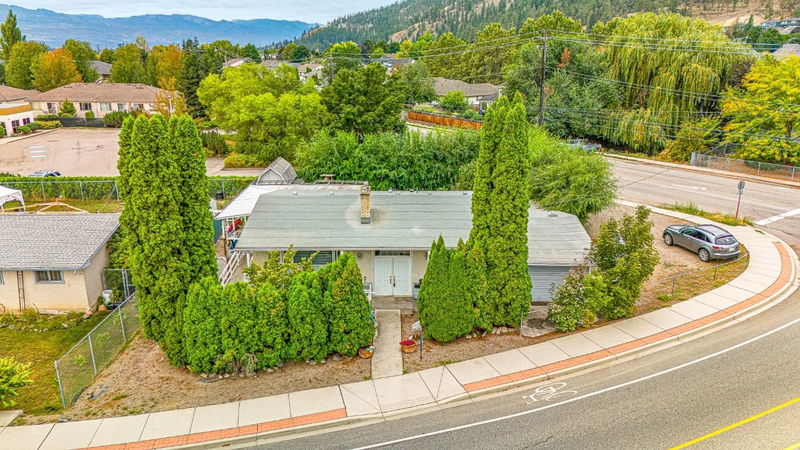 1911 Cross Road, Kelowna, British Columbia (MLS 10330803)