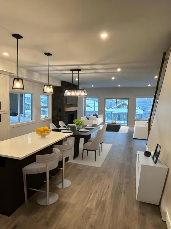 1367 Burfield Drive, Sun Peaks, British Columbia