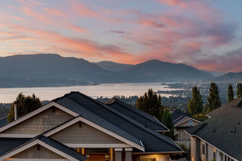 698 Devonian Avenue, Kelowna, British Columbia