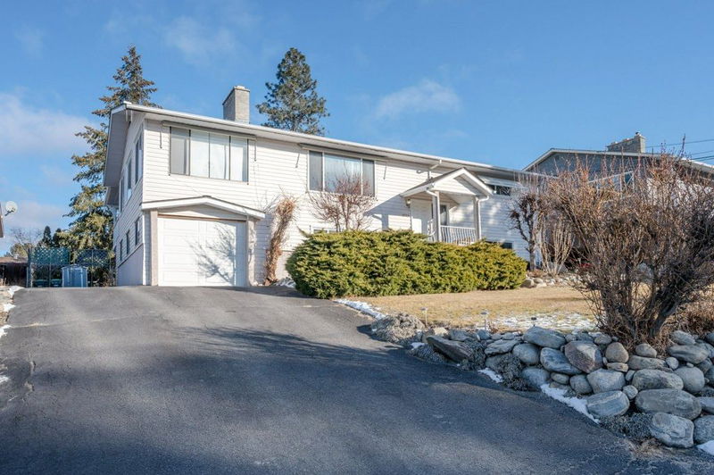 1555 Carmi Avenue, Penticton, British Columbia