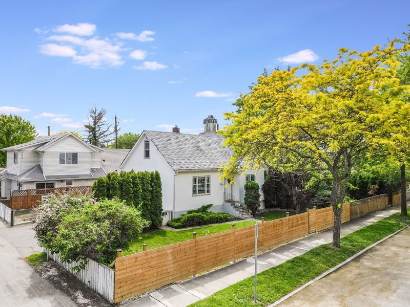 863 Wilson Avenue, Kelowna, British Columbia