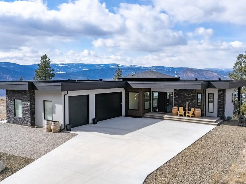 2965 Outlook Way, Naramata, British Columbia