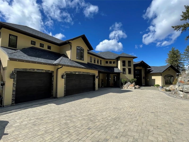 5500 Rockface Road, Kelowna, British Columbia