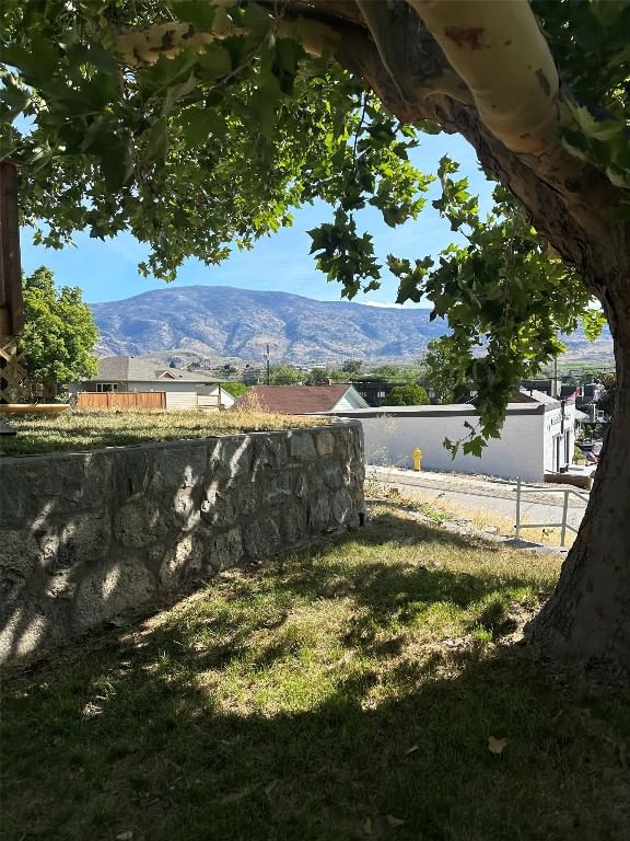 532 Veterans Avenue, Oliver, British Columbia