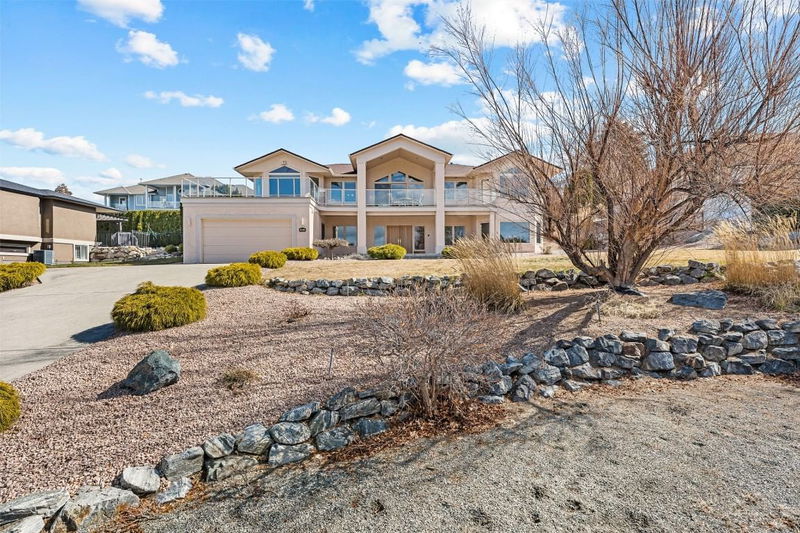 307 Sandpiper Court, Kelowna, British Columbia