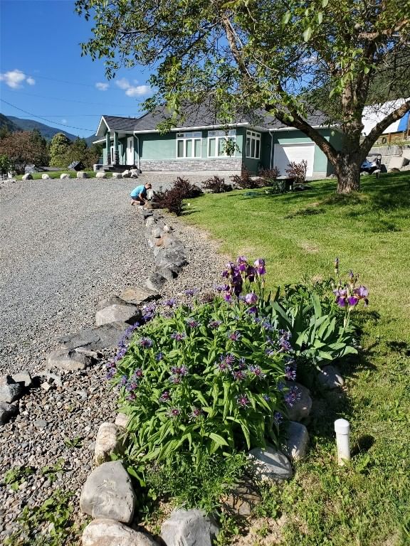 5400 Elsie Holmes Road, Creston, British Columbia