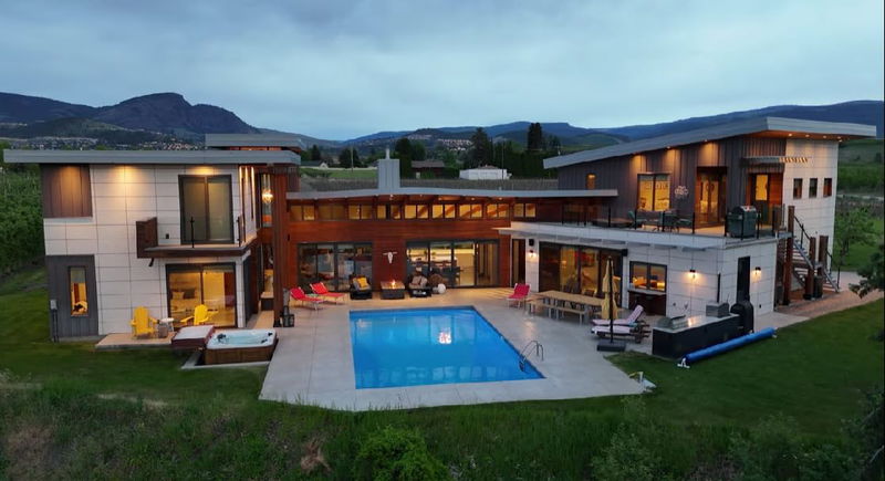 3194 Dunster Road, Kelowna, British Columbia
