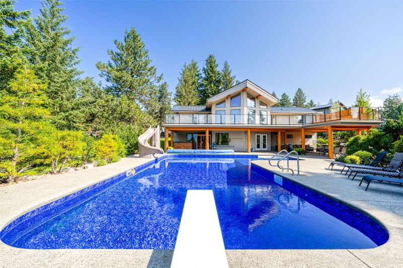 10 Candide Drive, Lumby, British Columbia