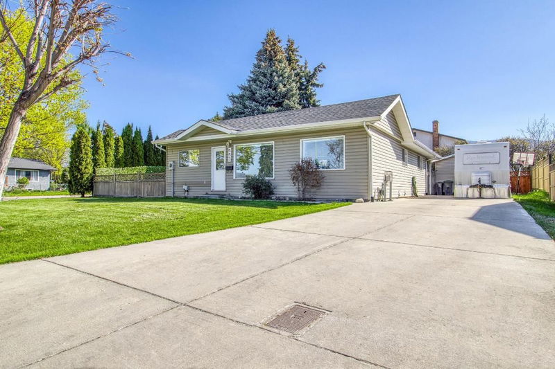 553 All Star Court, Kelowna, British Columbia