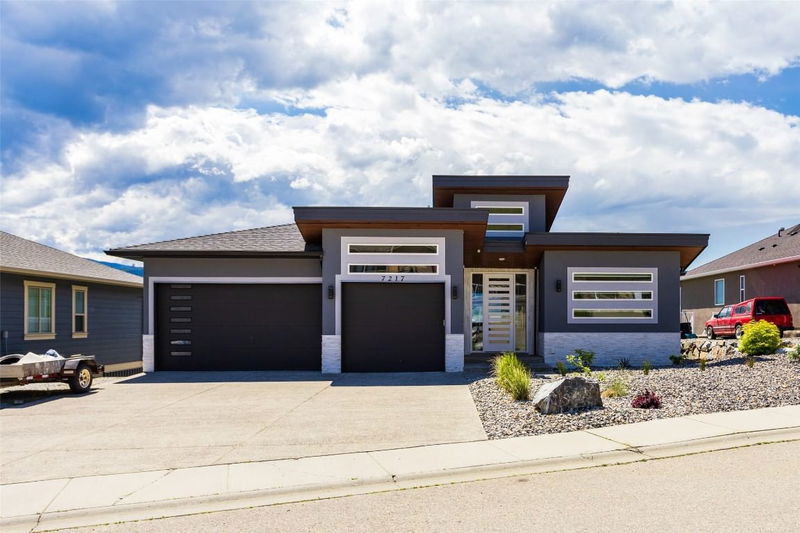 7217 Lakeridge Place, Vernon, British Columbia