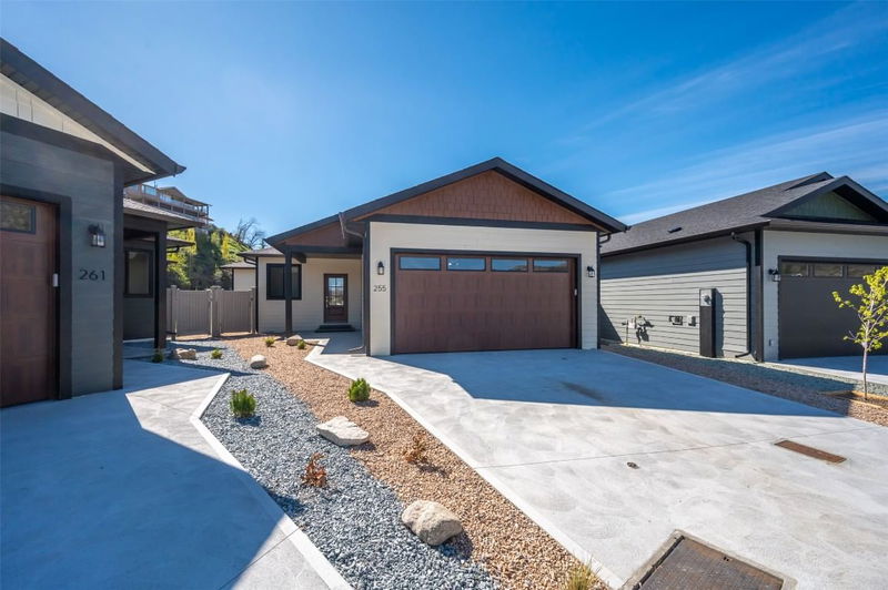 255 Bentgrass Avenue, Oliver, British Columbia
