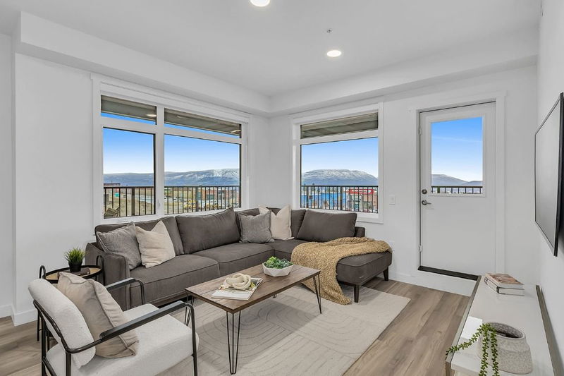 1057 Frost Road #201, Kelowna, British Columbia