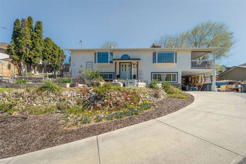 6743 Meadows Drive, Oliver, British Columbia