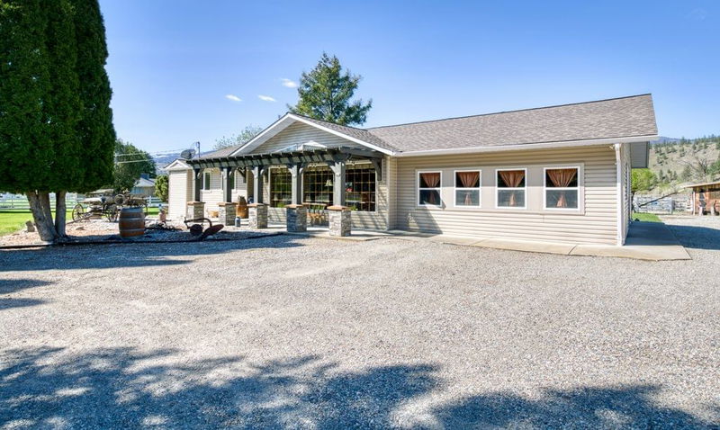 8152 River Road, Oliver, British Columbia