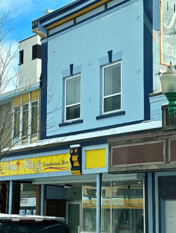 302 Mackenzie Avenue, Revelstoke, British Columbia