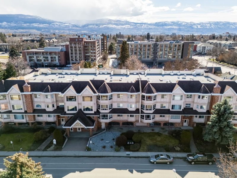 945 Lawrence Avenue #104, Kelowna, British Columbia