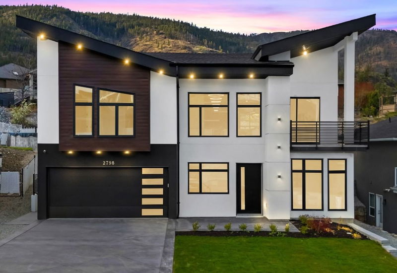 2798 Canyon Crest Drive, West Kelowna, British Columbia
