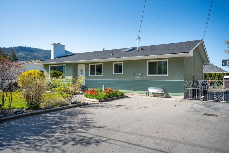 12240 Saunders Crescent, Summerland, British Columbia