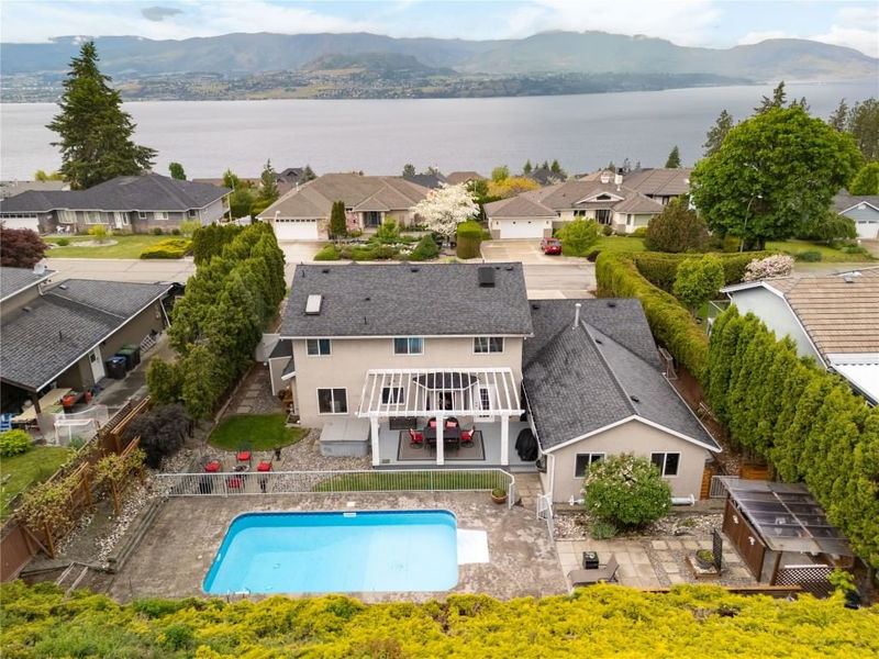 438 Curlew Drive, Kelowna, British Columbia