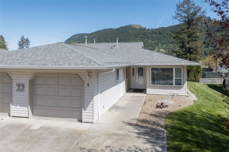 2675 Pine Avenue #4, Lumby, British Columbia