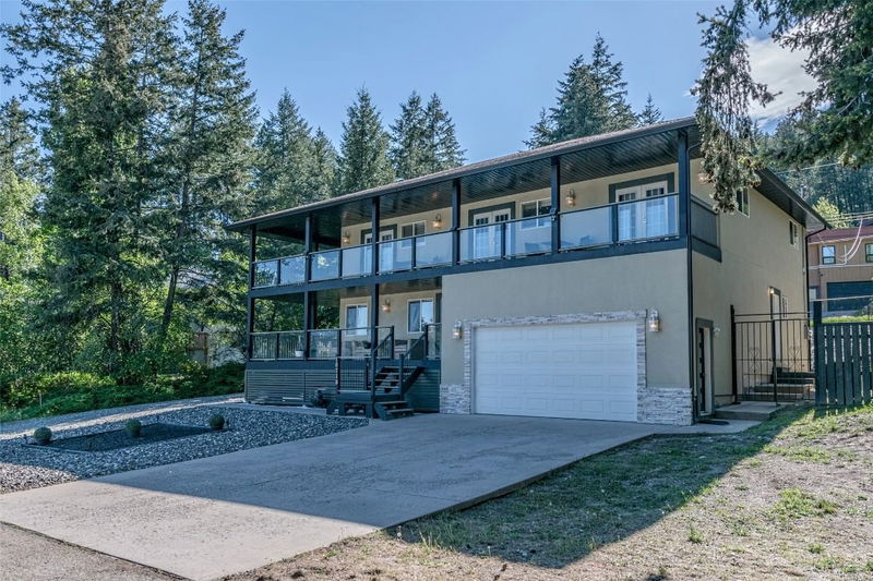 10718 Pinecrest Road, Vernon, British Columbia