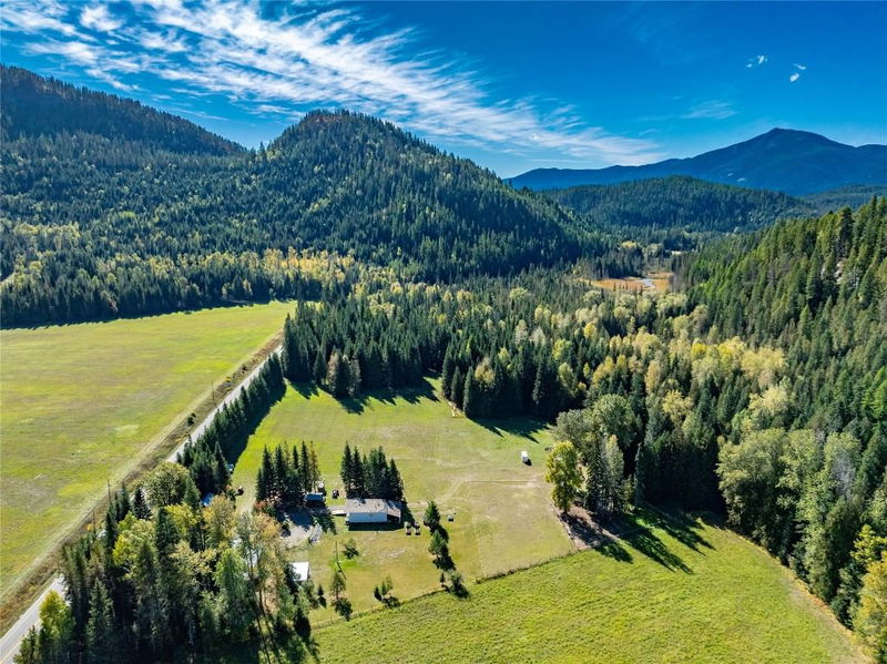 9848 6 Highway, Salmo, British Columbia