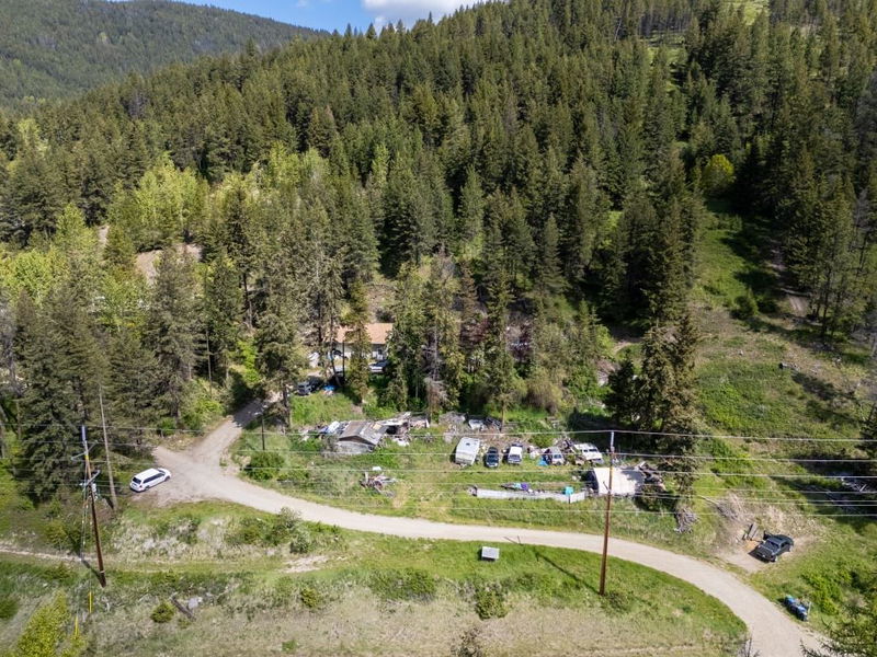9050 Highway 33 Highway, Kelowna, British Columbia