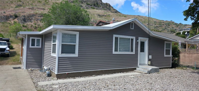 6176 Spartan Street, Oliver, British Columbia