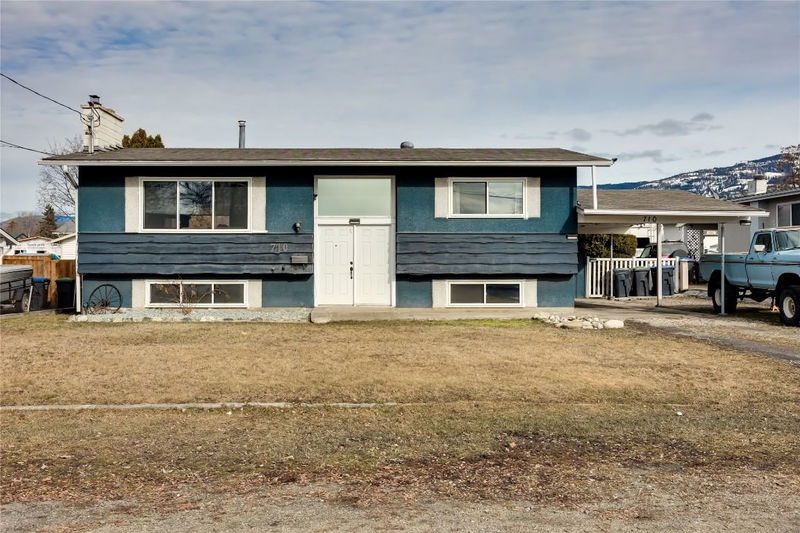 710 Hollydell Road, Kelowna, British Columbia