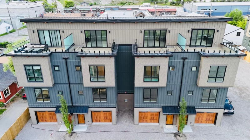 510 14th Street #304, Invermere, British Columbia