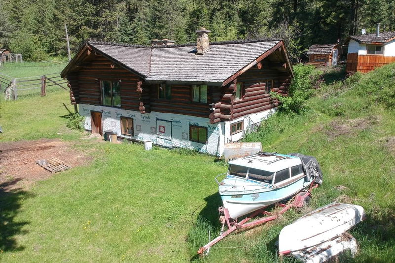 571 Creighton Valley Road, Lumby, British Columbia