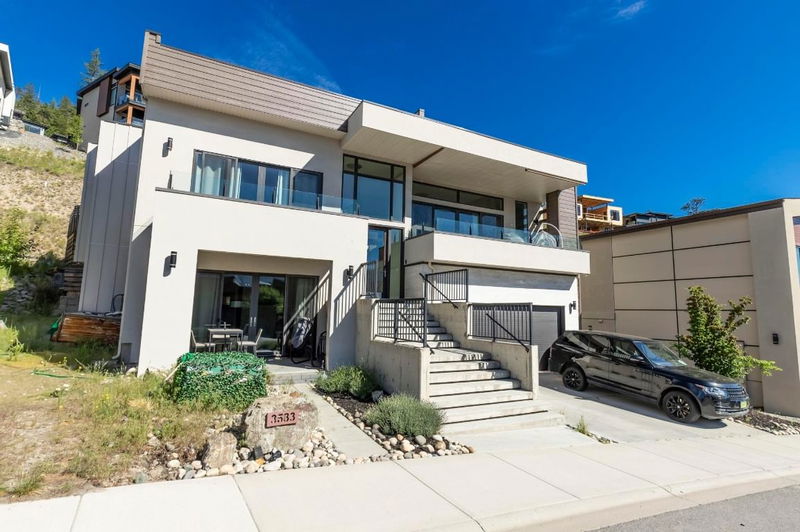 3583 Mckinley Beach Drive, Kelowna, British Columbia