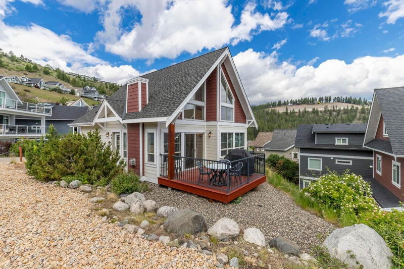 6815 Santiago Loop, Kelowna, British Columbia