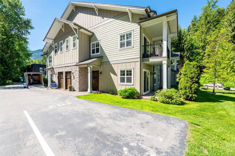 2011 Perrier Road #102, Nelson, British Columbia