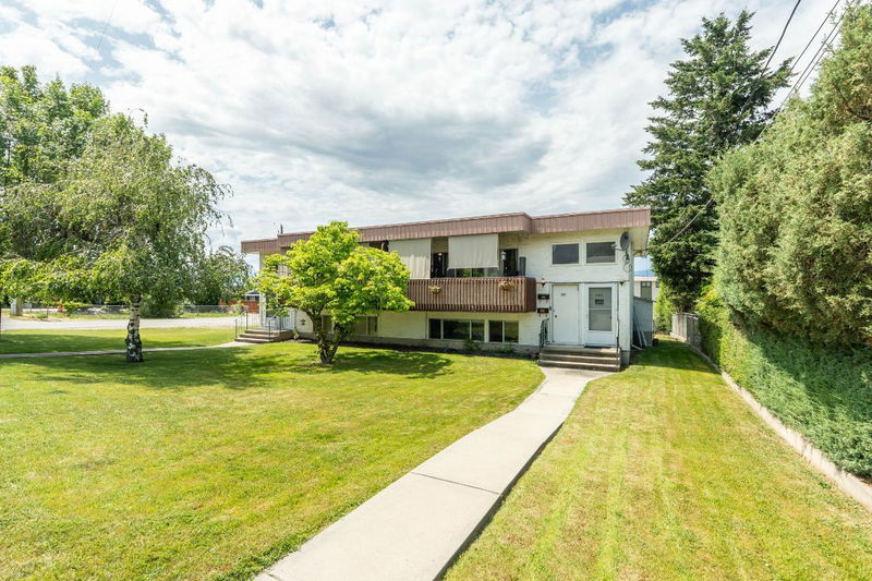 390 Dougall Road S, Kelowna, British Columbia