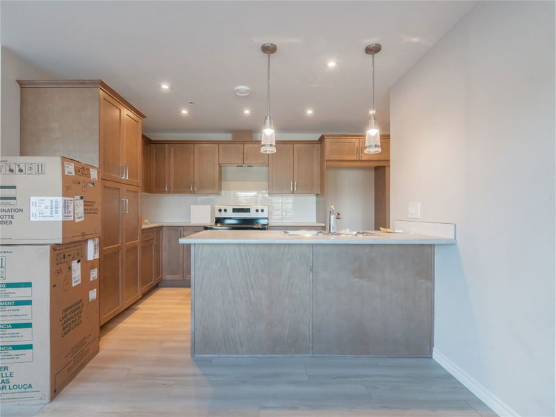 3362 Skaha Lake Road #301, Penticton, British Columbia