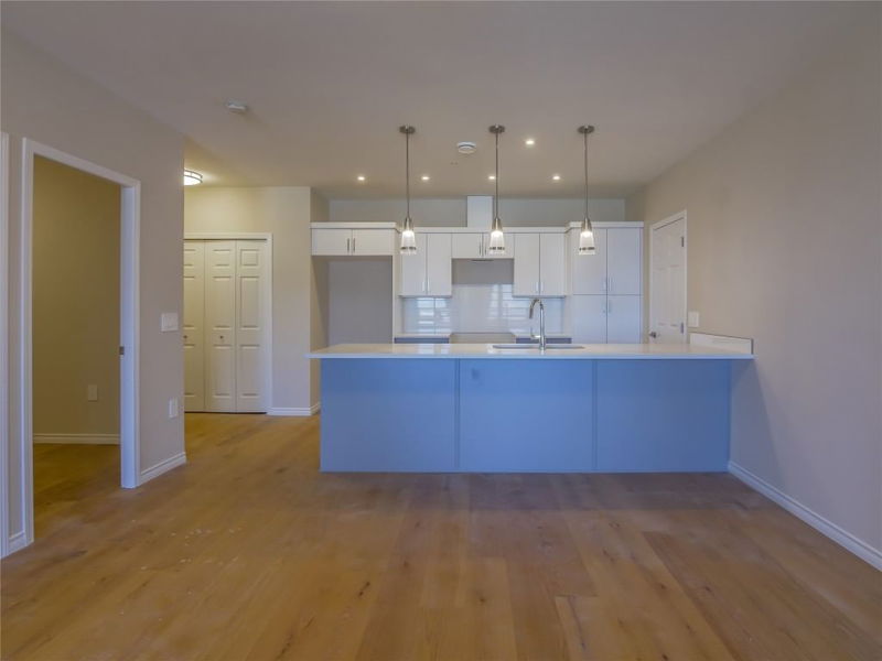 3362 Skaha Lake Road #1202, Penticton, British Columbia