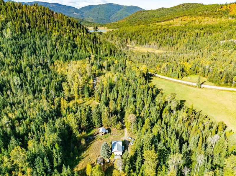 9905 6 Highway, Salmo, British Columbia