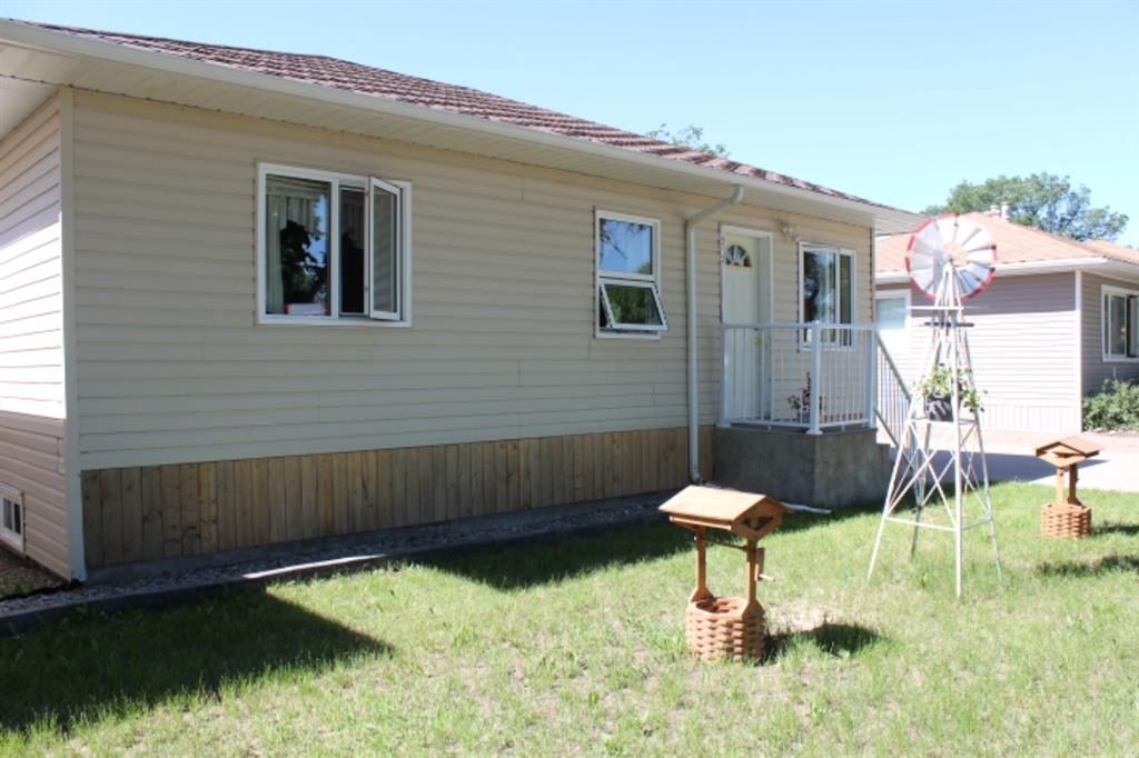 Listing Image 0